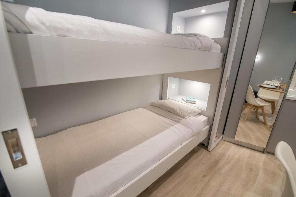 Preveza Suitestay Apartments Dodonis 28 ภายนอก รูปภาพ