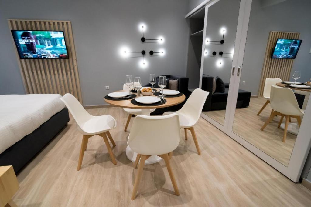 Preveza Suitestay Apartments Dodonis 28 ภายนอก รูปภาพ