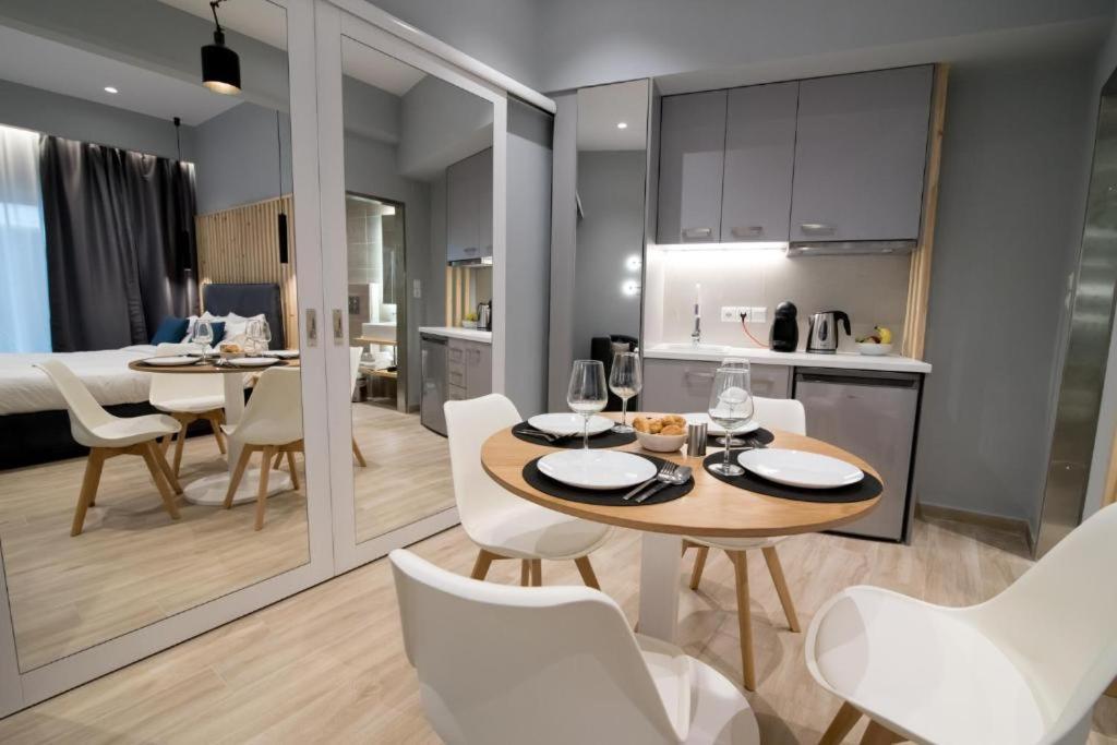 Preveza Suitestay Apartments Dodonis 28 ภายนอก รูปภาพ