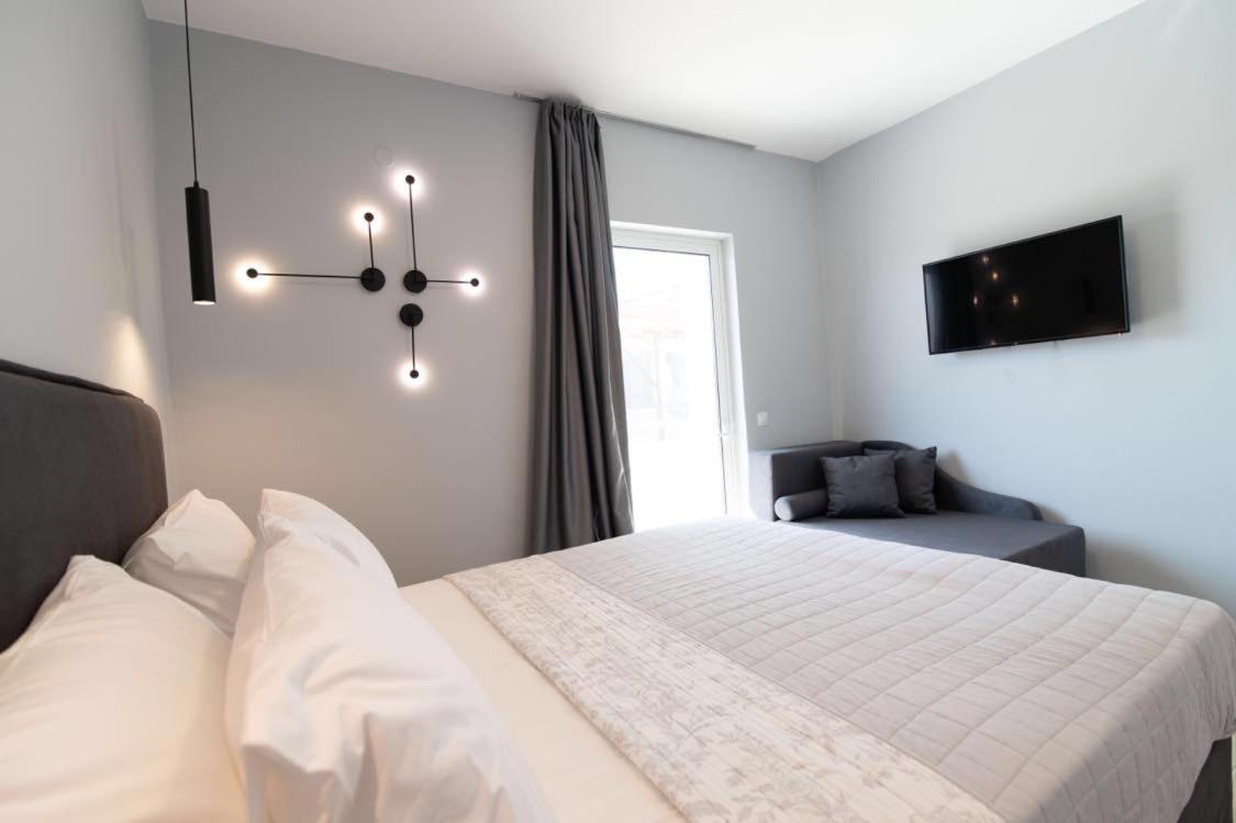 Preveza Suitestay Apartments Dodonis 28 ภายนอก รูปภาพ